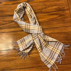 BURBERRY Cashmere Scarf - perfect condition!